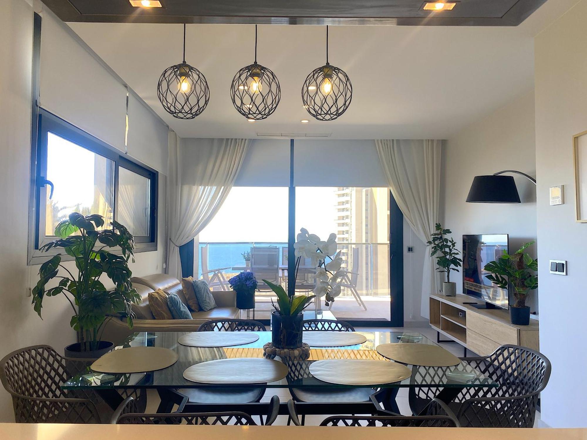Lujoso Apartament Con Impresionantes Vistas Al Mar Benidorm Esterno foto