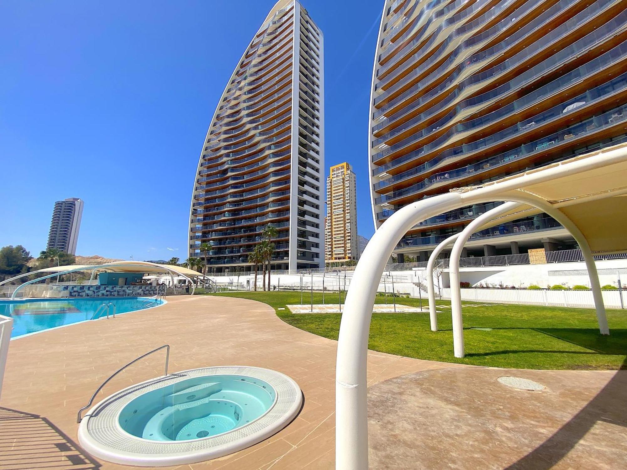 Lujoso Apartament Con Impresionantes Vistas Al Mar Benidorm Esterno foto
